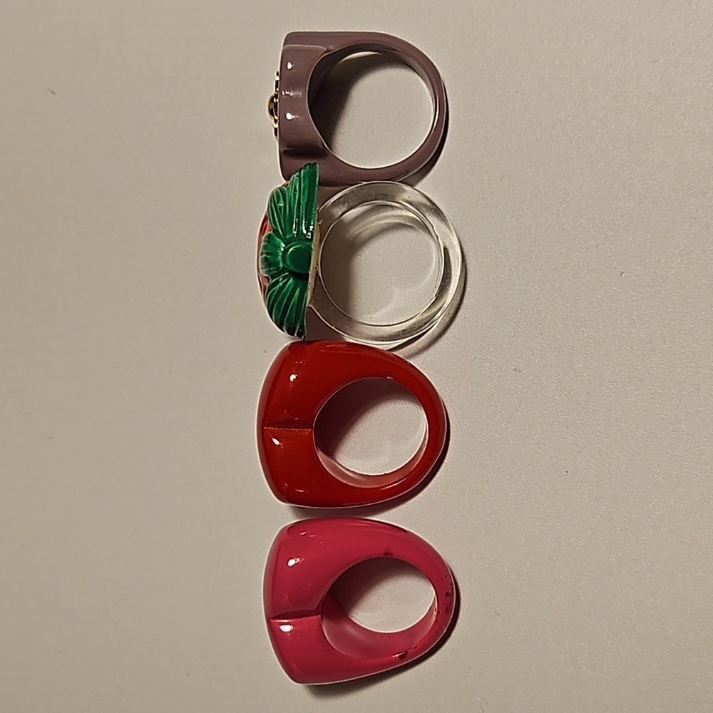 Plastic Ring Bundle - Picture 2 of 7